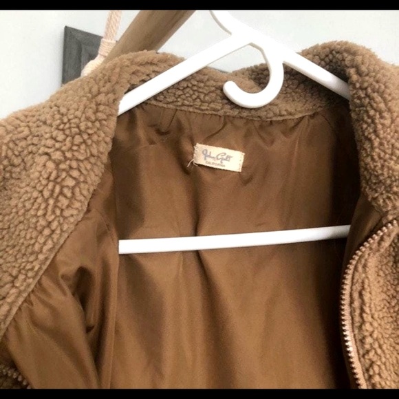 Brandy Melville Teddy Jacket - Picture 3 of 3